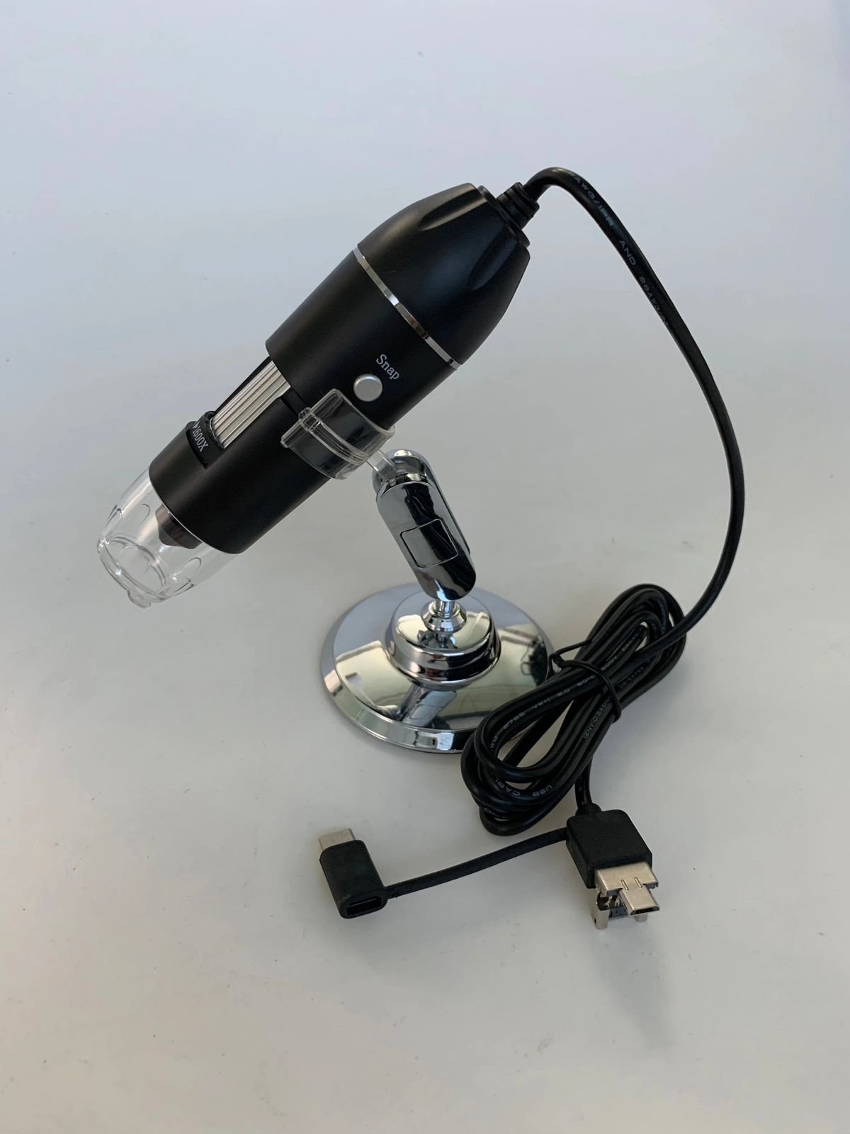 Derma Scope | جهاز تحليل وكشف مشاكل البشرة والشعر بدقة عالية - Image 4